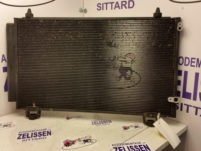 Air conditioning condenser from a Toyota Corolla Wagon (E12) 1.4 D-4D 16V 2005