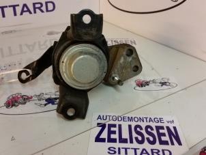 Used Engine mount Toyota Corolla Wagon (E12) 1.4 D-4D 16V Price on request offered by Zelissen V.O.F. autodemontage