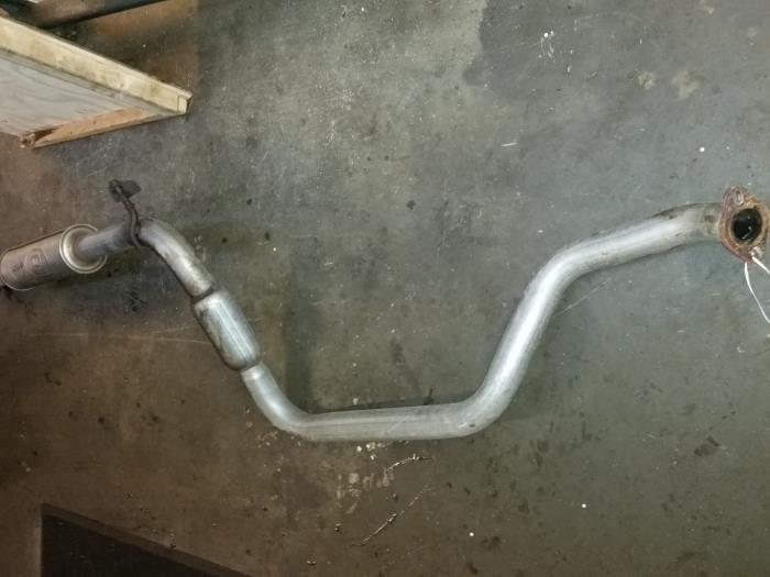 Gebrauchte Auspuff Mitteldämpfer Nissan Primera (P10) 1.6 16V Kat. Preis auf Anfrage angeboten von Zelissen V.O.F. autodemontage