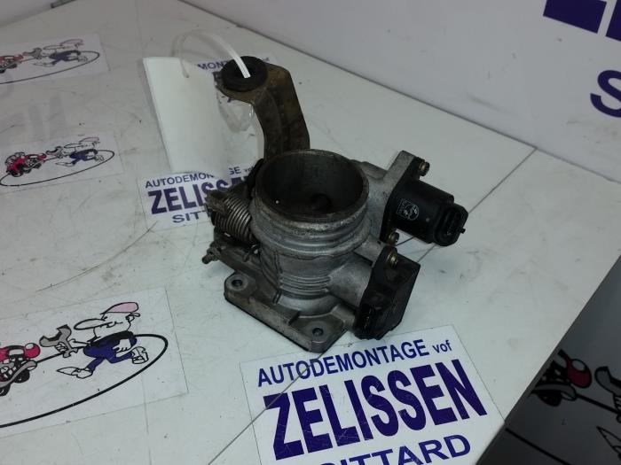 Gebrauchte Drosselklappengehäuse Renault Megane Scénic (JA) 1.6 RT Preis € 42,00 Margenregelung angeboten von Zelissen V.O.F. autodemontage
