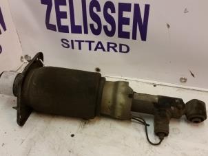 Used Rear shock absorber, left Audi A6 Avant (C5) 2.5 TDI V6 24V Price on request offered by Zelissen V.O.F. autodemontage