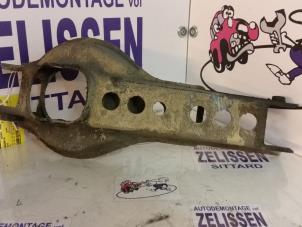 Used Rear wishbone, right Volvo V70 (SW) 2.4 D5 20V Price on request offered by Zelissen V.O.F. autodemontage