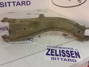 Used Rear wishbone, left Volvo V70 (SW) 2.4 D5 20V Price on request offered by Zelissen V.O.F. autodemontage