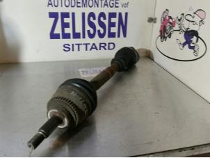 Usagé Cardan gauche (transmission) Renault Scénic I (JA) 2.0 16V Prix sur demande proposé par Zelissen V.O.F. autodemontage