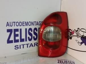 Używane Tylne swiatlo pozycyjne prawe Citroen Xsara Picasso (CH) 1.8 16V Cena € 26,25 Procedura marży oferowane przez Zelissen V.O.F. autodemontage