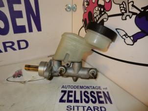 Używane Glówny cylinder hamulcowy Daihatsu Cuore (L251/271/276) 1.0 12V DVVT Cena na żądanie oferowane przez Zelissen V.O.F. autodemontage
