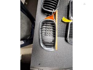 Used Grille BMW 3-Serie Price on request offered by Zelissen V.O.F. autodemontage