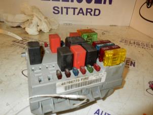 Usagé Boîte à fusibles Fiat Punto II (188) 1.2 60 S 3-Drs. Prix sur demande proposé par Zelissen V.O.F. autodemontage