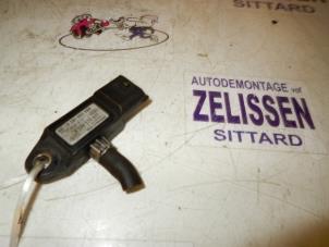 Used Mapping sensor (intake manifold) Renault Kangoo Express (FC) 1.5 dCi 60 Price on request offered by Zelissen V.O.F. autodemontage