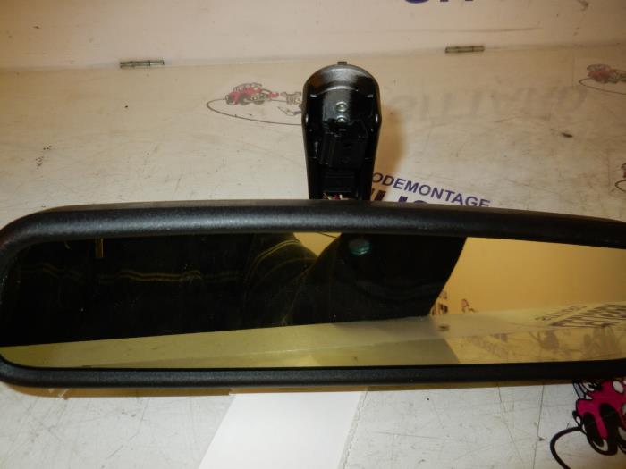 Rear view mirror from a BMW X5 (E53) 3.0d 24V 2006