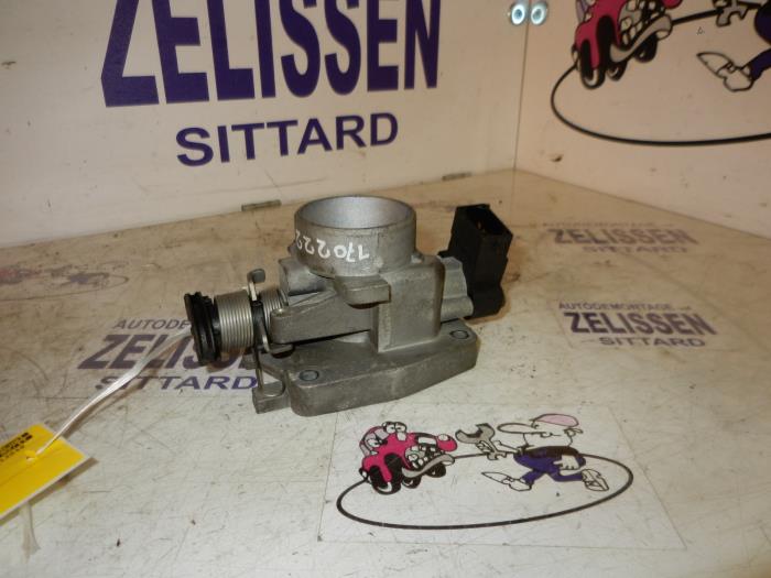 Gebrauchte Drosselklappengehäuse Ford Ka I 1.3i Preis auf Anfrage angeboten von Zelissen V.O.F. autodemontage