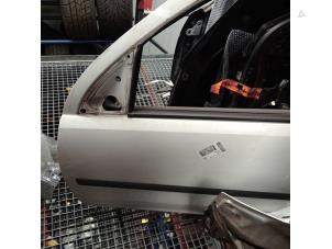 Używane Drzwi lewe wersja 2-drzwiowa Opel Combo (Corsa C) 1.7 DTI 16V Cena € 52,50 Procedura marży oferowane przez Zelissen V.O.F. autodemontage