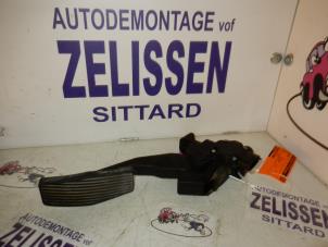 Used Accelerator pedal Opel Astra Price on request offered by Zelissen V.O.F. autodemontage