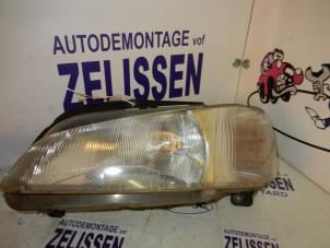Gebrauchte Scheinwerfer links Peugeot 106 Preis auf Anfrage angeboten von Zelissen V.O.F. autodemontage