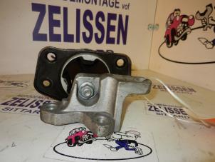 Used Gearbox mount Mitsubishi Colt (Z2/Z3) 1.3 16V Price on request offered by Zelissen V.O.F. autodemontage