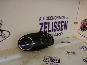 Usagé Instrument de bord Volkswagen Polo V (6R) 1.2 TDI 12V BlueMotion Prix sur demande proposé par Zelissen V.O.F. autodemontage