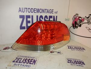 Gebrauchte Rücklicht rechts BMW 7 serie (E65/E66/E67) 730d 24V Preis € 105,00 Margenregelung angeboten von Zelissen V.O.F. autodemontage