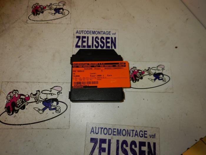 PDC Module from a Volkswagen Touran (1T1/T2) 2.0 TDI DPF 2008