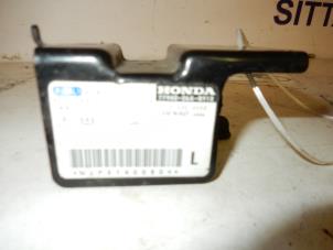 Usados Sensor de airbag Honda Civic (EP/EU) 1.4 16V Precio de solicitud ofrecido por Zelissen V.O.F. autodemontage