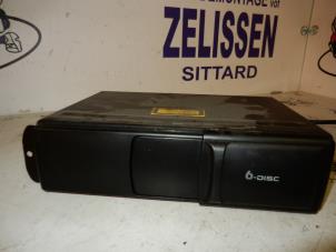 Used CD changer Seat Toledo (5P2) 1.9 TDI Price on request offered by Zelissen V.O.F. autodemontage