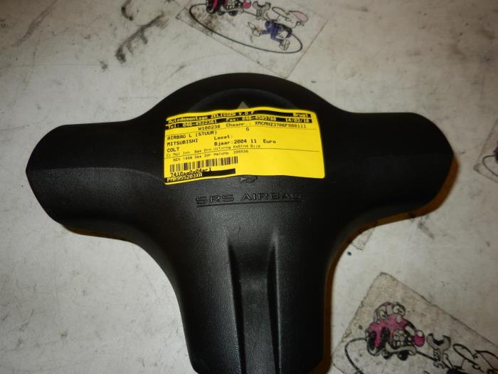 Left airbag (steering wheel) from a Mitsubishi Colt (Z2/Z3) 1.5 16V CZT Turbo 2004
