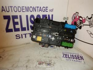 Used Fuse box Opel Astra H SW (L35) 1.6 16V Twinport Price on request offered by Zelissen V.O.F. autodemontage