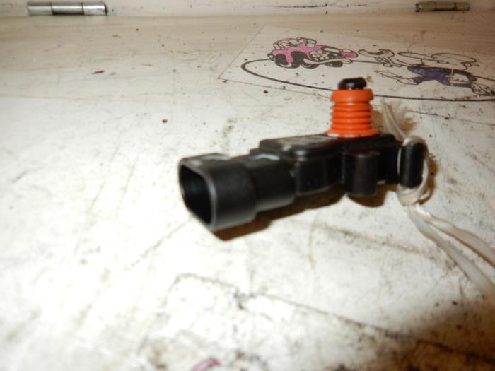 Begagnade MAP-sensor (insugsrör) Opel Astra H SW (L35) 1.6 16V Twinport Pris på förfrågan erbjuds av Zelissen V.O.F. autodemontage