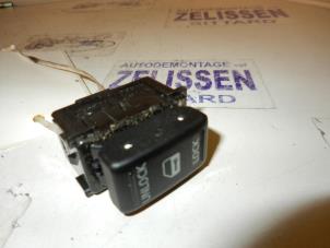 Used Central locking switch Nissan Micra (K12) 1.2 16V Price on request offered by Zelissen V.O.F. autodemontage