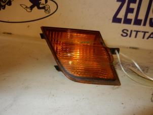 Used Indicator lens, right Nissan Micra (K12) 1.2 16V Price on request offered by Zelissen V.O.F. autodemontage
