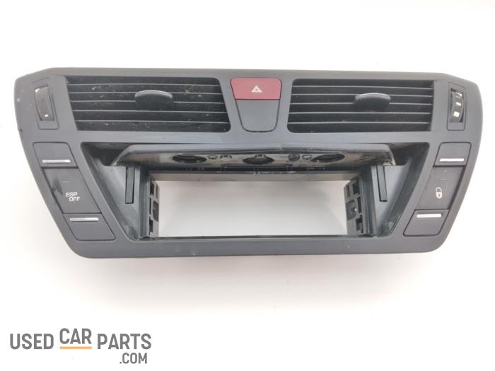 Dashboard vent Citroen C4 Grand Picasso 1.6 HDiF 16V 110 305304