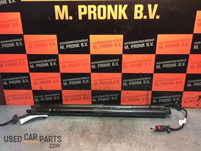 Set of tailgate gas struts Volvo XC40 2.0 T4 Geartronic 16V 32296297