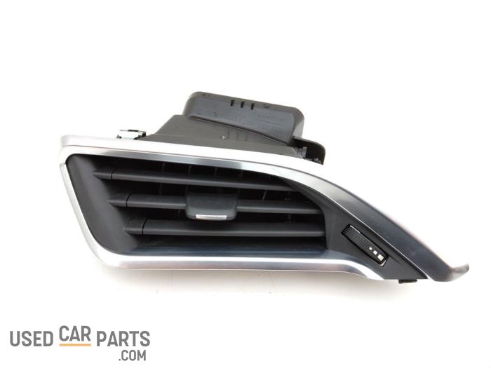 Dashboard vent Peugeot 2008 1.2 12V e-THP PureTech 110 - 9633131777