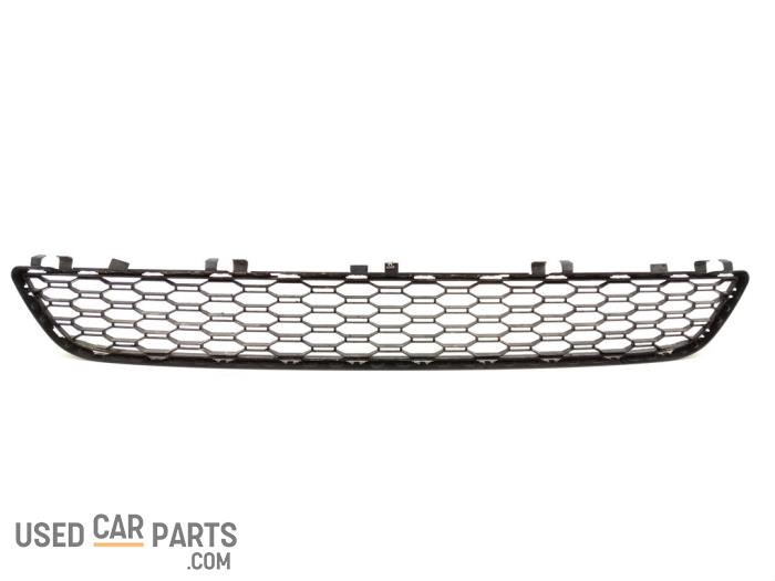 Front bumper rubber, central BMW 5 serie M550i xDrive 4.4 V8 32V ...