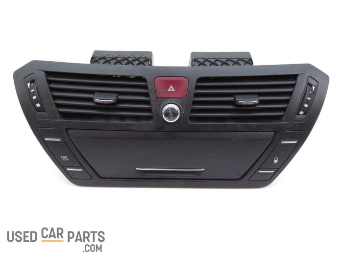 Citroen C4 Grand Picasso Dashboard vents stock
