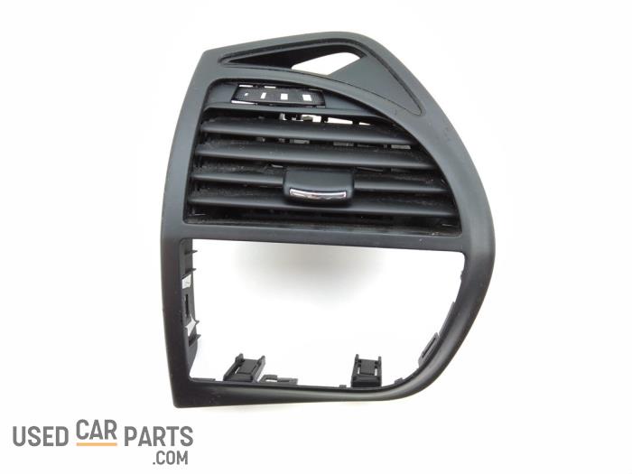 Citroen C4 Grand Picasso Dashboard vents stock