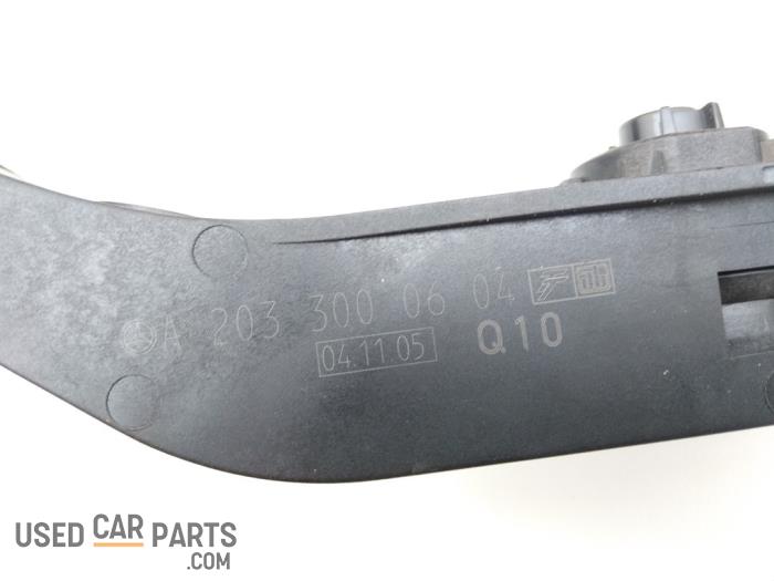 Accelerator pedal Mercedes SLK 3.0 280 V6 24V A2033000604