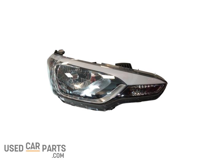 Headlight, right Hyundai i20 1.2i 16V 92102C8000 AUTOMOTIVE LIGHTING