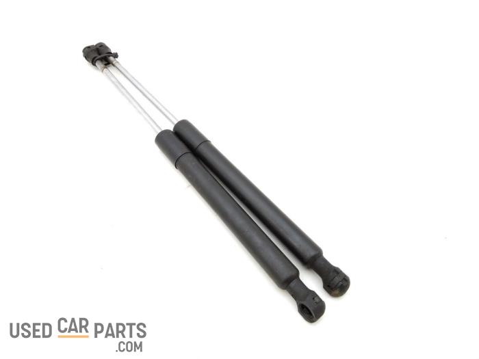 Sets of gas struts with part number 6547 stock