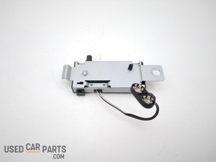 Antenna Amplifier Opel Astra J Sports Tourer 1 6 CDTI 16V 421251063 GM