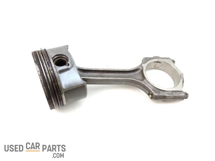 Kolbensatz OPEL VAUXHALL CHEVROLET 1,4 55565420 55580179 55580184