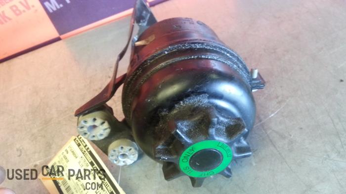 Power steering fluid reservoir BMW 5 serie Touring 530i 24V - 1097164 ...