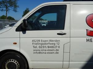 Used Door 2-door, left Volkswagen Transporter Price on request offered by Bongers Auto-Onderdelen Zeeland