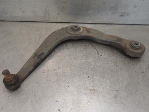 Used Front wishbone, left Peugeot 206 Price on request offered by Bongers Auto-Onderdelen Zeeland