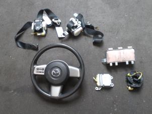 Usados Juego y módulo de airbag Mazda 2. Precio de solicitud ofrecido por Bongers Auto-Onderdelen Zeeland