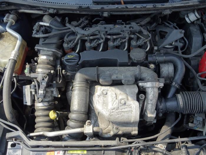 Used Ford Fiesta VI 1.6 TDCi 16V Van Engine 1699880 HHJC