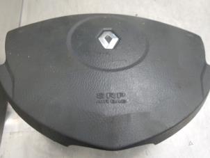 Used Left airbag (steering wheel) Renault Clio II (BB/CB) 1.2 16V Price on request offered by Bongers Auto-Onderdelen Zeeland