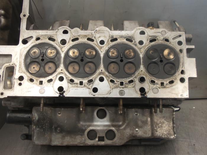 Cylinder head BMW 3 serie 320d 16V - 176905009 KAPOT