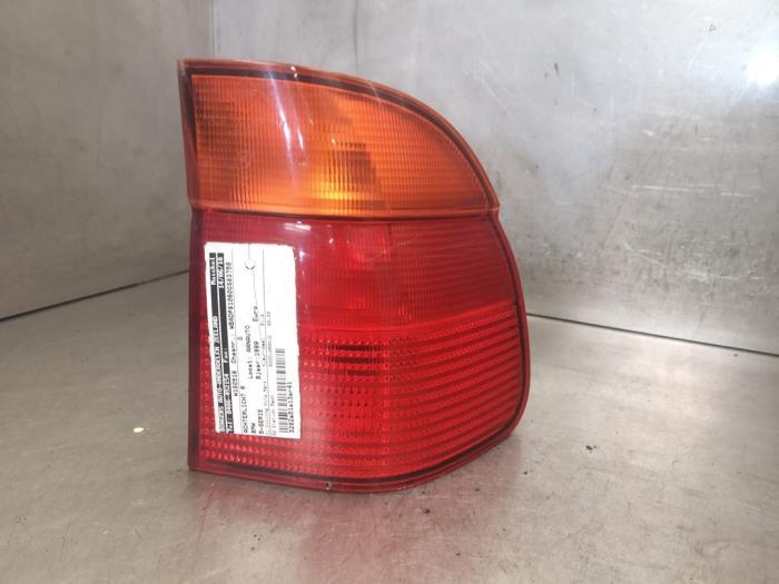 Taillight, right from a BMW 5 serie Touring (E39) 530d 24V 1999