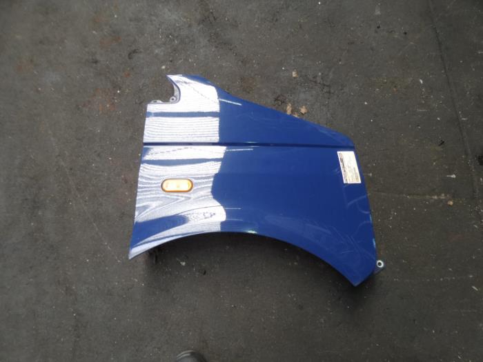 Front wing, right from a Volkswagen Transporter 2006