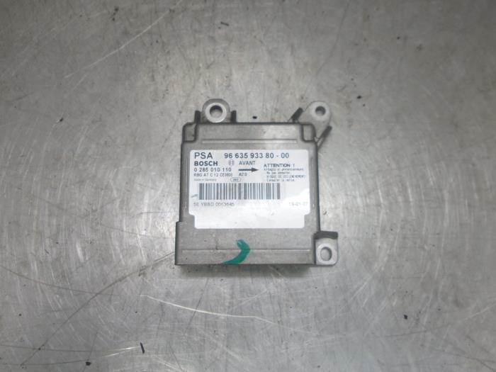 Airbag Module from a Peugeot 207/207+ (WA/WC/WM) 1.6 HDi 16V 2008